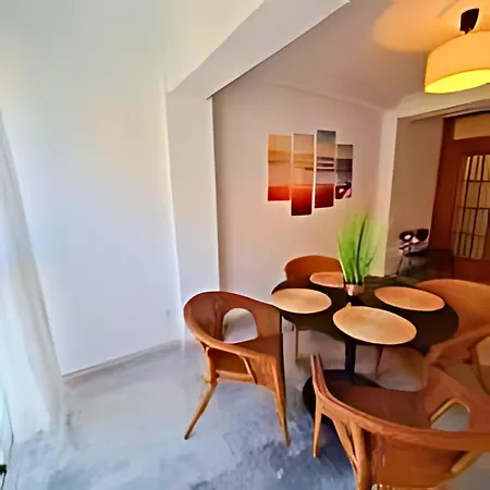 Reyking Calle Sevilla 3rooms Apartment